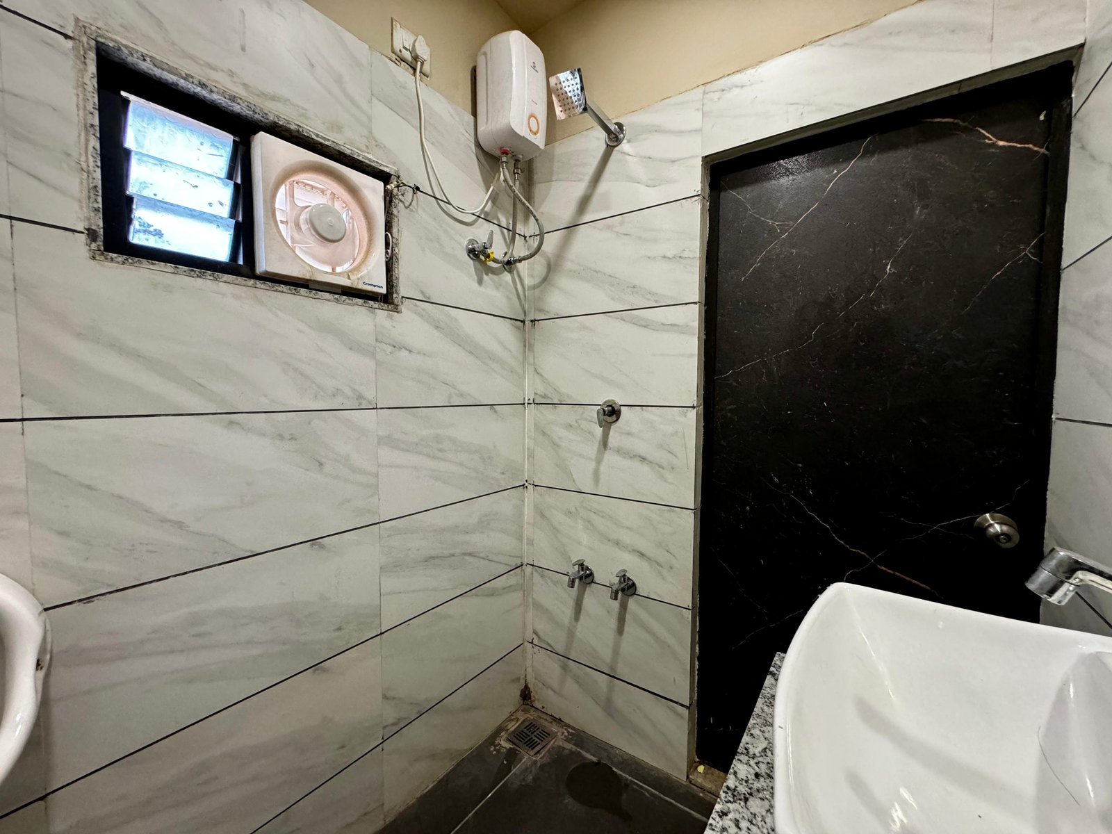 Thumbnail 1: Four Sharing Room